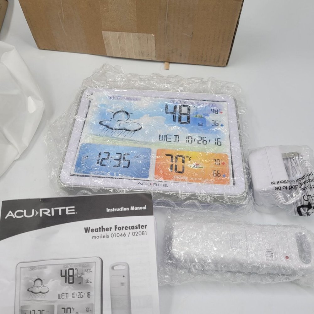 AcuRite Weather Station with Jumbo Display & Atomic Clock Oversized Color, Remot